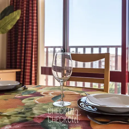 Checkincheckout - City Center Beach Flat Διαμέρισμα *