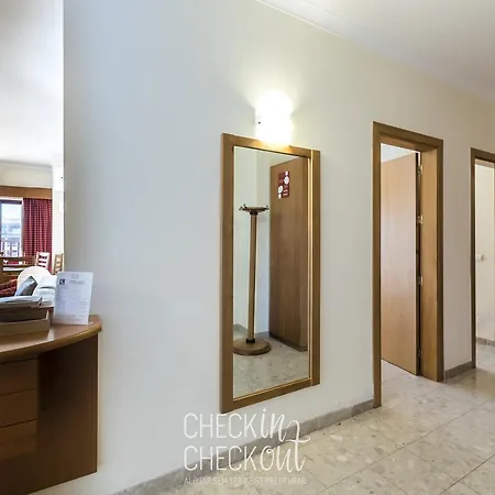 Checkincheckout - City Center Beach Flat Διαμέρισμα *