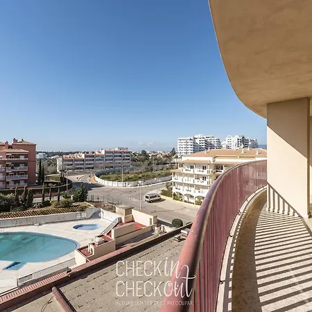Checkincheckout - City Center Beach Flat Портіман